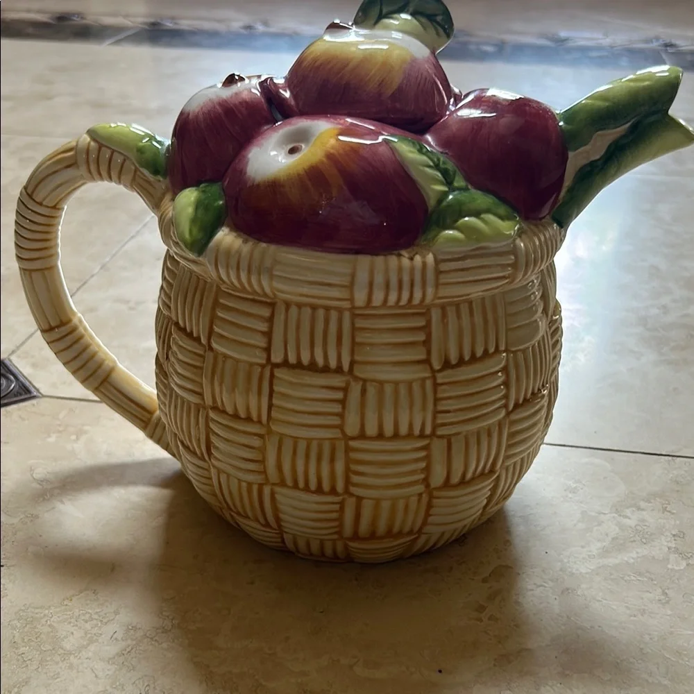 Ceramic Art Teapot with Sculpted Apples and a basket - Picture 3 of 3